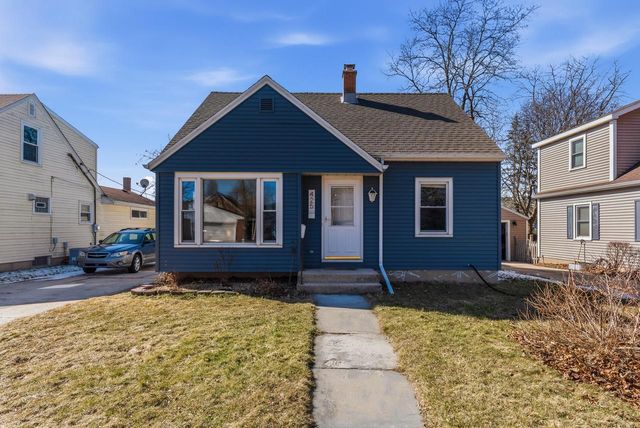 425 N Webster STREET, Port Washington, WI 53074