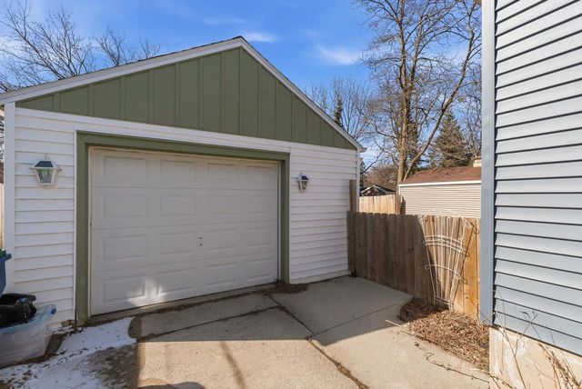 425 N Webster STREET, Port Washington, WI 53074