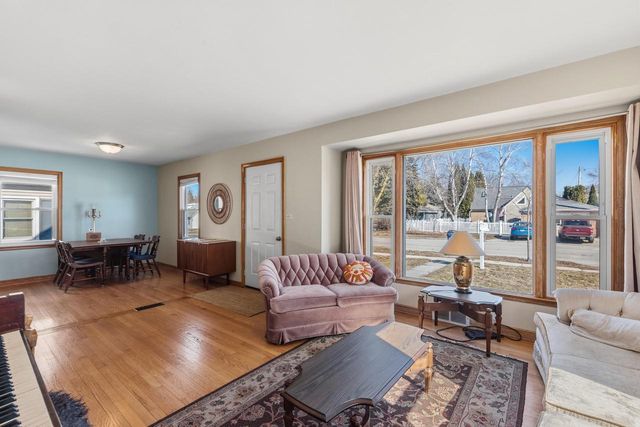 425 N Webster STREET, Port Washington, WI 53074