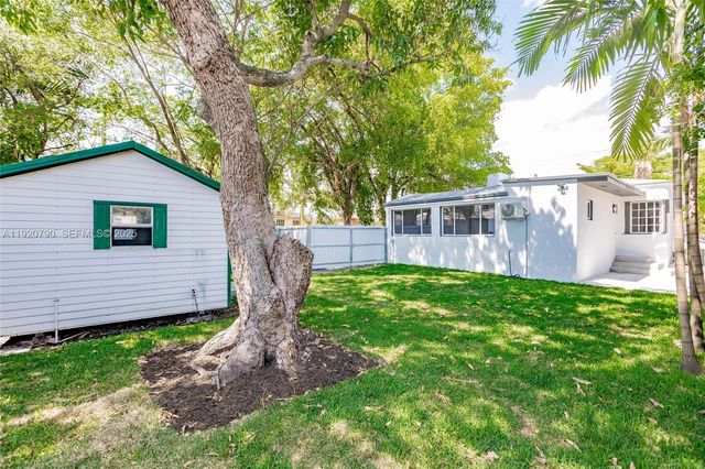 3180 NW 2nd St, Miami, FL 33125