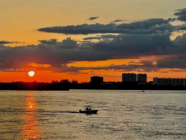 286 Bal Bay Dr 4, Bal Harbour, FL 33154