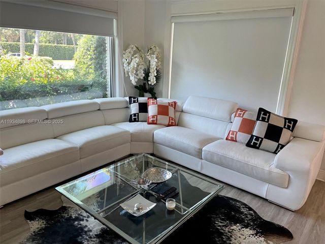 286 Bal Bay Dr 4, Bal Harbour, FL 33154