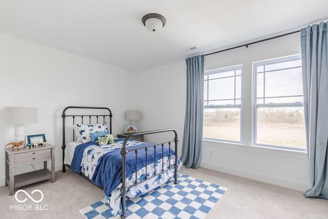 328 N Bur Oak Drive, Mooresville, IN 46158