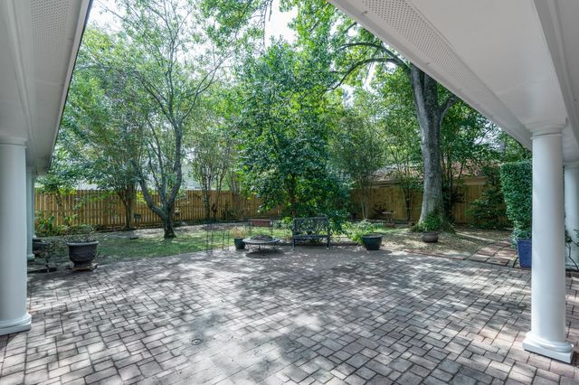 8003 Twining Oaks Lane, Spring, TX 77379