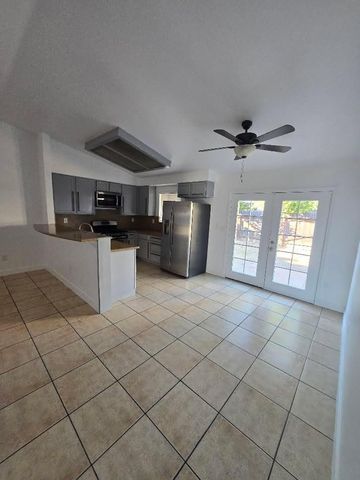 6585 Rancho Pico Way, Sacramento, CA 95828