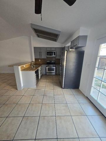 6585 Rancho Pico Way, Sacramento, CA 95828