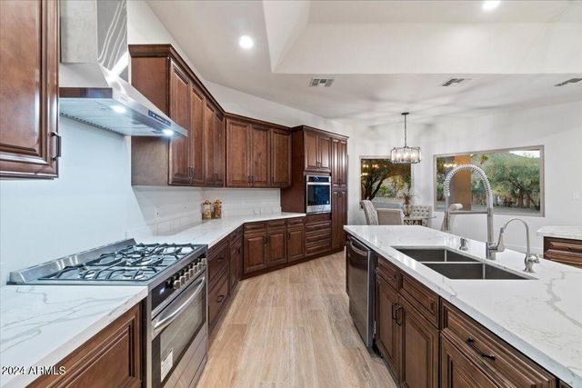 36648 N 27TH Avenue, Phoenix, AZ 85086