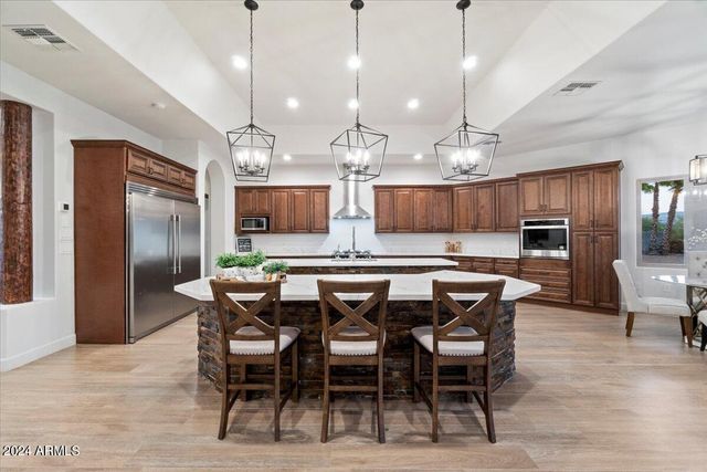 36648 N 27TH Avenue, Phoenix, AZ 85086