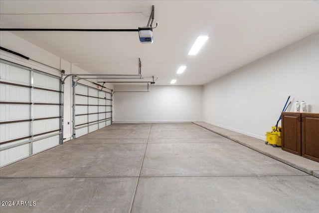 36648 N 27TH Avenue, Phoenix, AZ 85086