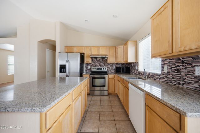 4512 E Windsong Drive, Phoenix, AZ 85048