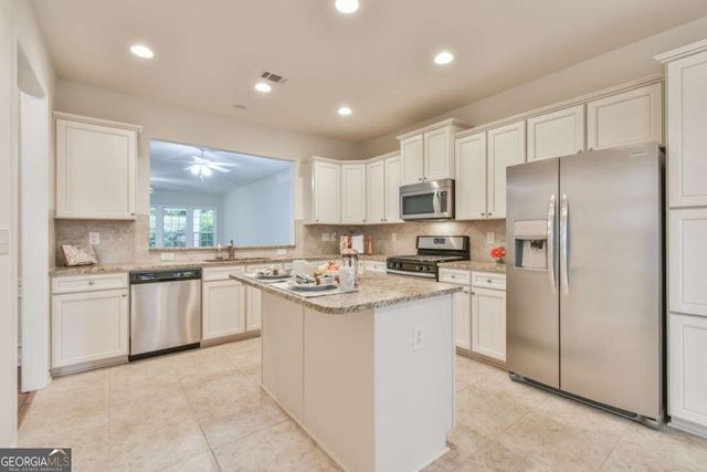 6632 Fawn Meadow Lane, Hoschton, GA 30548