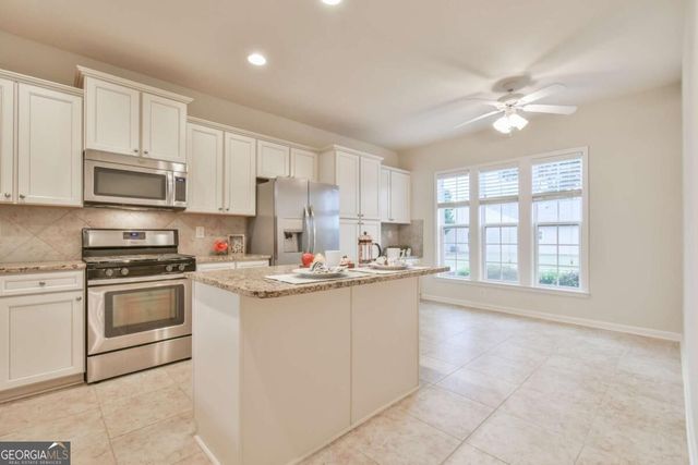 6632 Fawn Meadow Lane, Hoschton, GA 30548