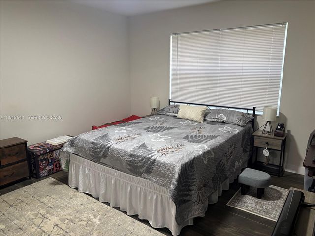 300 Berkley Rd 212, Hollywood, FL 33024