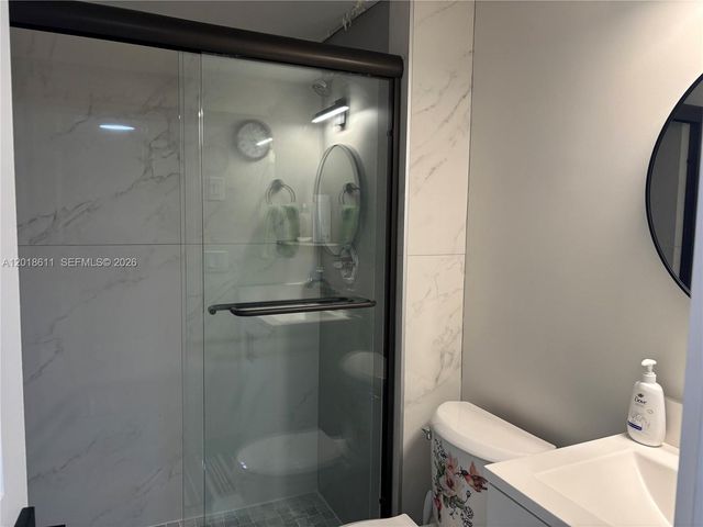 300 Berkley Rd 212, Hollywood, FL 33024