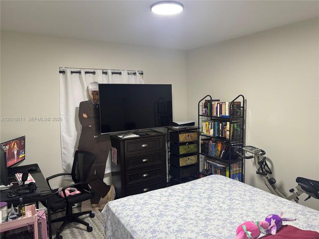 300 Berkley Rd 212, Hollywood, FL 33024