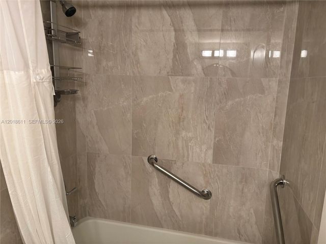 300 Berkley Rd 212, Hollywood, FL 33024
