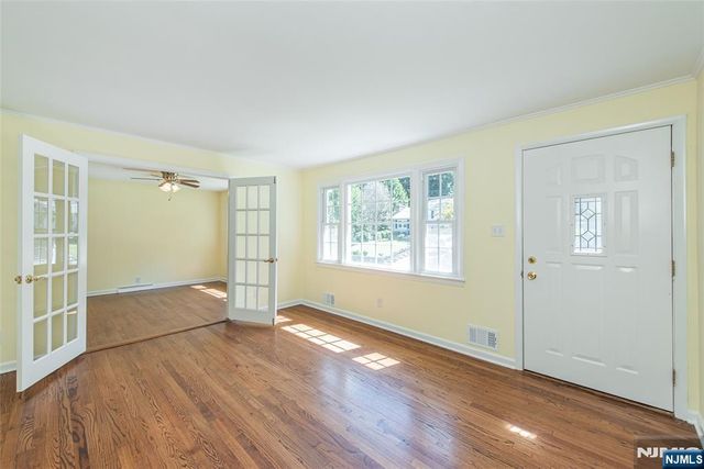 39 Warren Trail, Denville Township, NJ 07834
