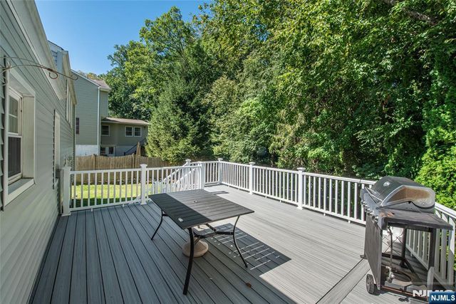 39 Warren Trail, Denville Township, NJ 07834