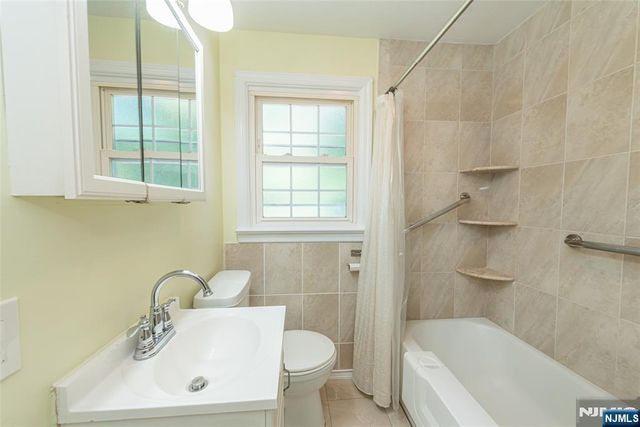 39 Warren Trail, Denville Township, NJ 07834