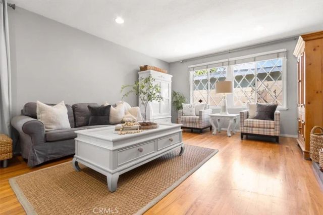 13352 Fairmont Way, North Tustin, CA 92705