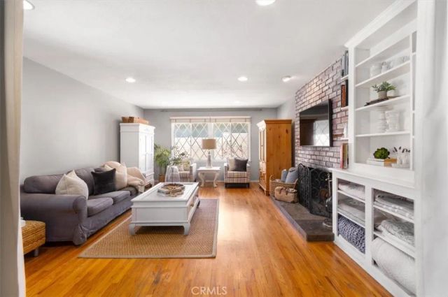 13352 Fairmont Way, North Tustin, CA 92705