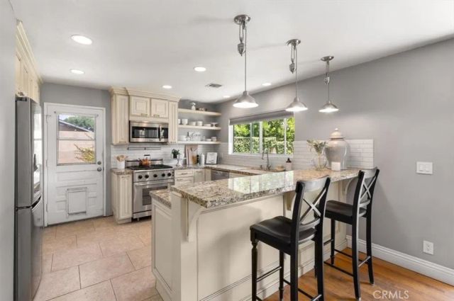 13352 Fairmont Way, North Tustin, CA 92705