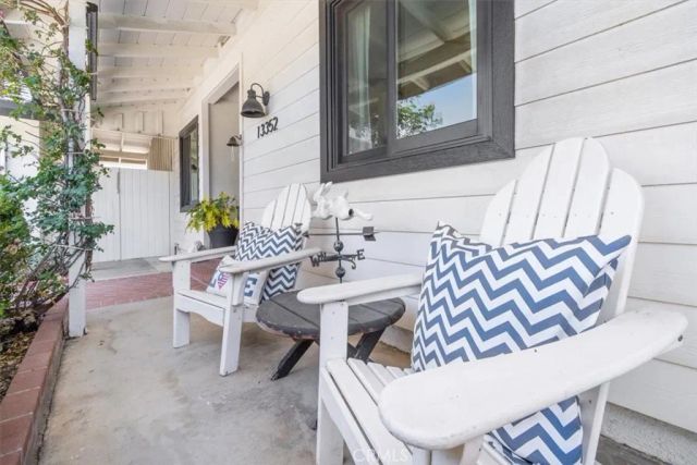 13352 Fairmont Way, North Tustin, CA 92705