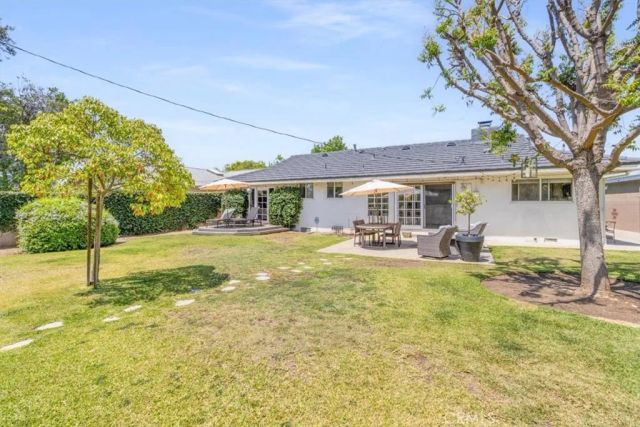 13352 Fairmont Way, North Tustin, CA 92705