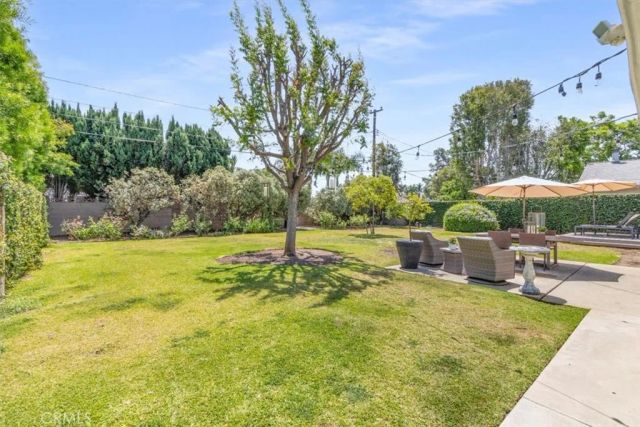 13352 Fairmont Way, North Tustin, CA 92705