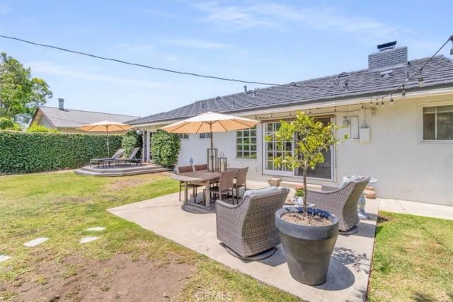 13352 Fairmont Way, North Tustin, CA 92705