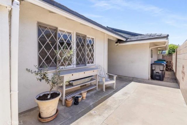 13352 Fairmont Way, North Tustin, CA 92705