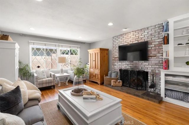 13352 Fairmont Way, North Tustin, CA 92705
