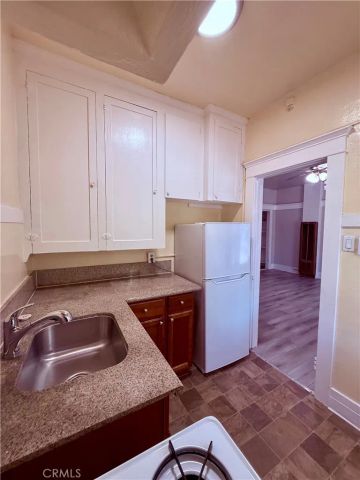 406 Linden Avenue 15, Long Beach, CA 90802
