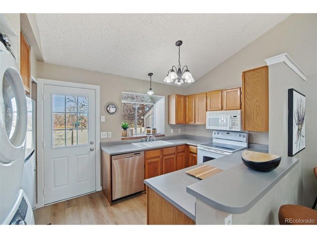 9669 W Chatfield Ave A, Littleton, CO 80128