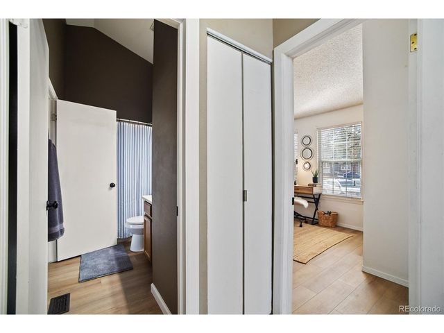 9669 W Chatfield Ave A, Littleton, CO 80128