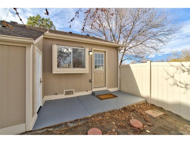 9669 W Chatfield Ave A, Littleton, CO 80128