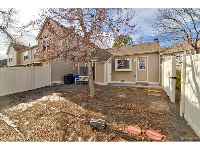 9669 W Chatfield Ave A, Littleton, CO 80128