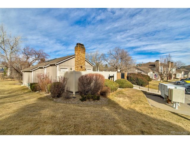 9669 W Chatfield Ave A, Littleton, CO 80128