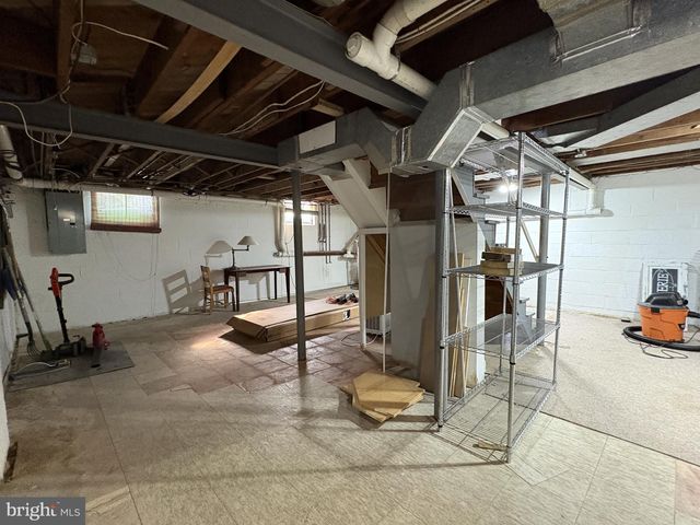 112 W PARK PL, Newark, DE 19711