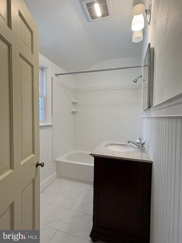 112 W PARK PL, Newark, DE 19711