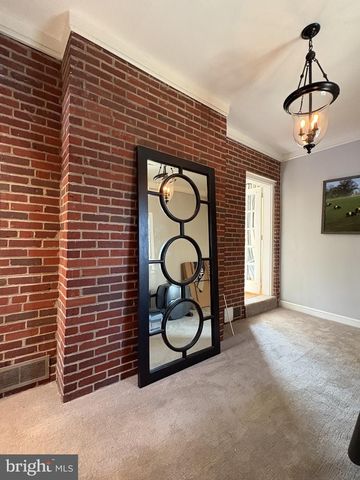 112 W PARK PL, Newark, DE 19711