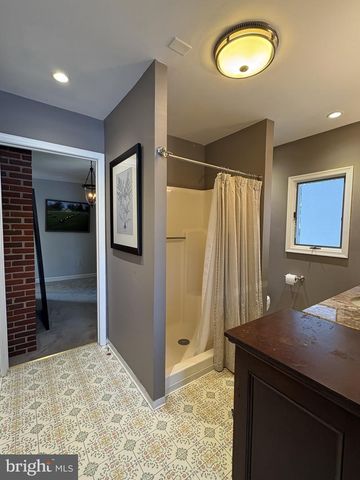 112 W PARK PL, Newark, DE 19711