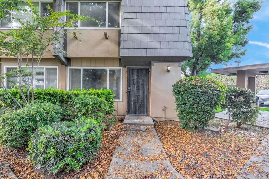 5138 E Ashlan Avenue # 101, Fresno, CA 93727