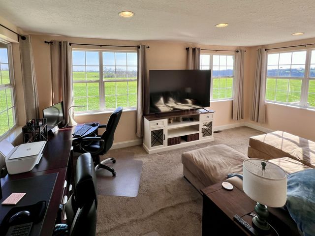 90 Pilots Dream Drive, Dry Ridge, KY 41035