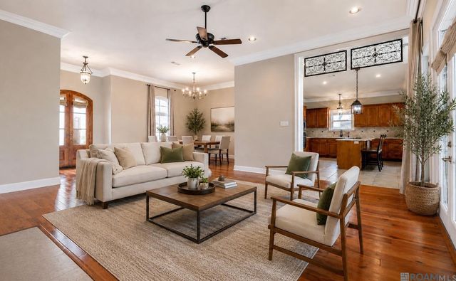 18436 Lake Stream Dr, Greenwell Springs, LA 70739