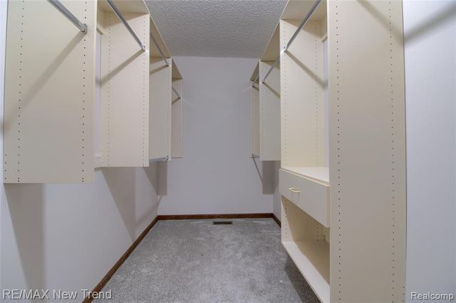7252 Steeplechase Drive, Saline, MI 48176
