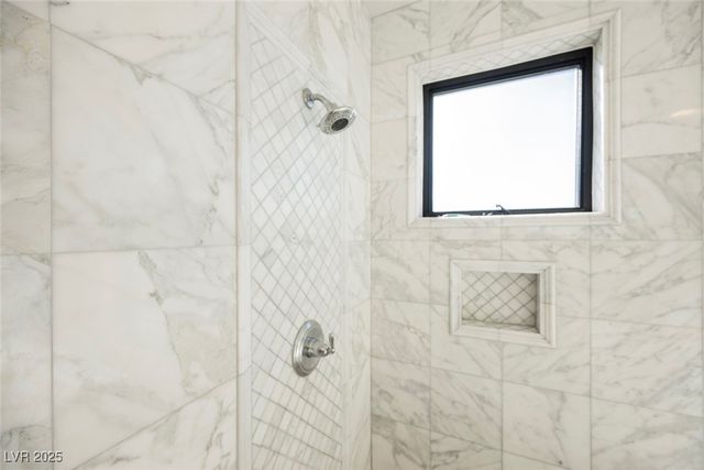 2486 Grassy Spring Place, Las Vegas, NV 89135