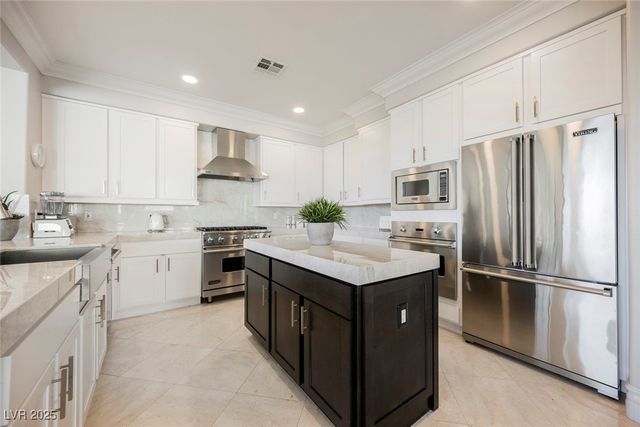 2486 Grassy Spring Place, Las Vegas, NV 89135