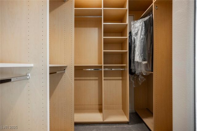 2486 Grassy Spring Place, Las Vegas, NV 89135