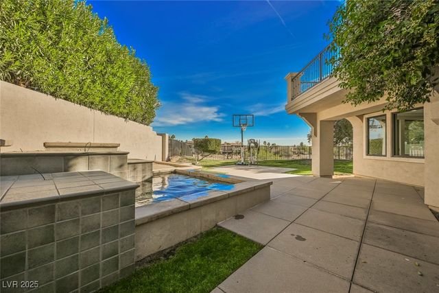 2486 Grassy Spring Place, Las Vegas, NV 89135